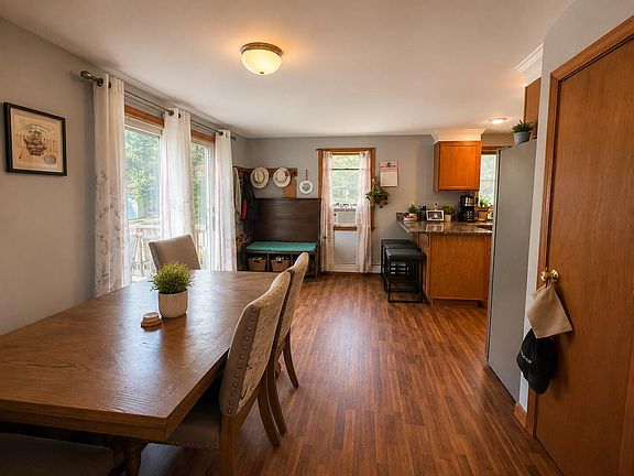 4th image of 600 Kingsbury Beach Road