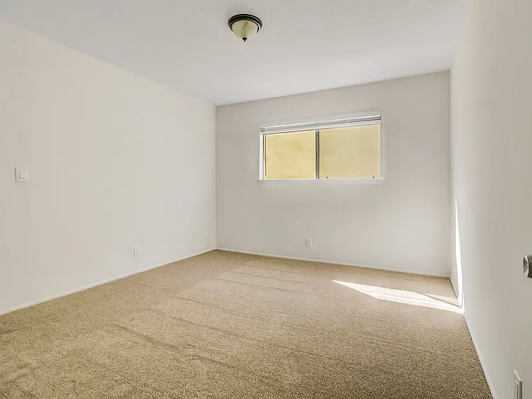 1533 Buena Vis #A — Photo 26