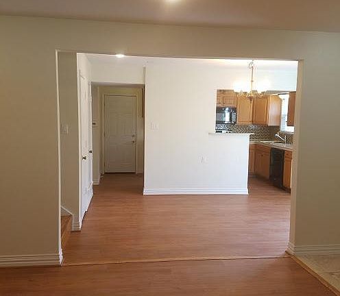 3rd image of 1211 Fairhaven Dr