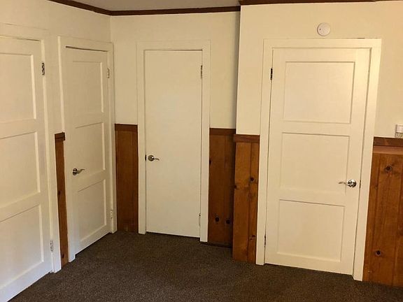 5th image of 3282 Pickett Ave