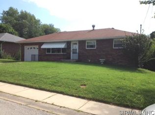 223 Ladd St, Alton, IL 62002