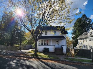 3 Granville Ave, Worcester, MA 01606