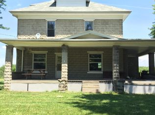 465 Knox Road 2350 N, Rio, IL 61472