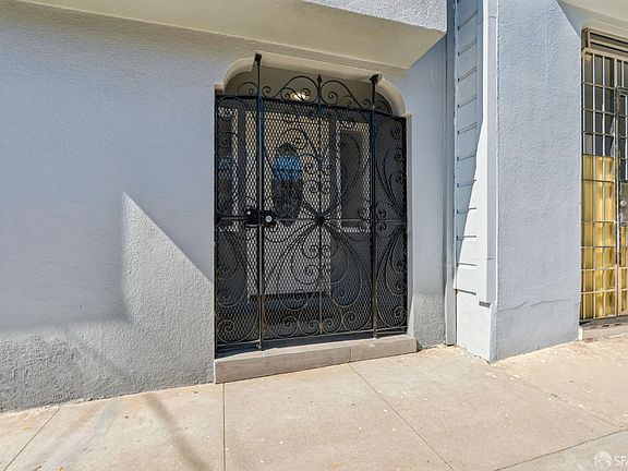 2nd image of 710 Vienna St