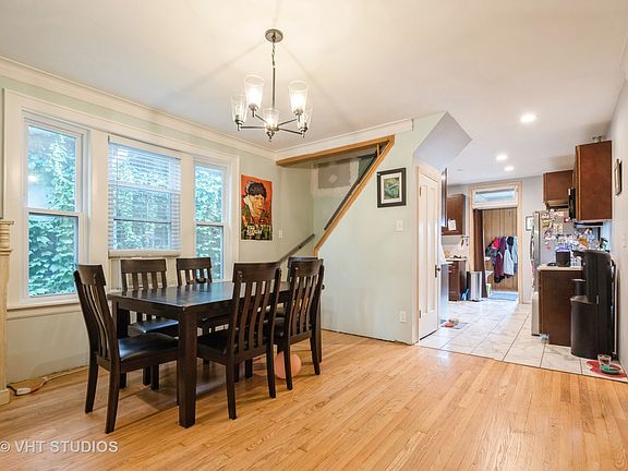 5th image of 3642 N Saint Louis Ave