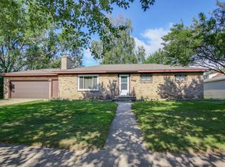 3221 Badger Ave SW, Wyoming, MI 49509