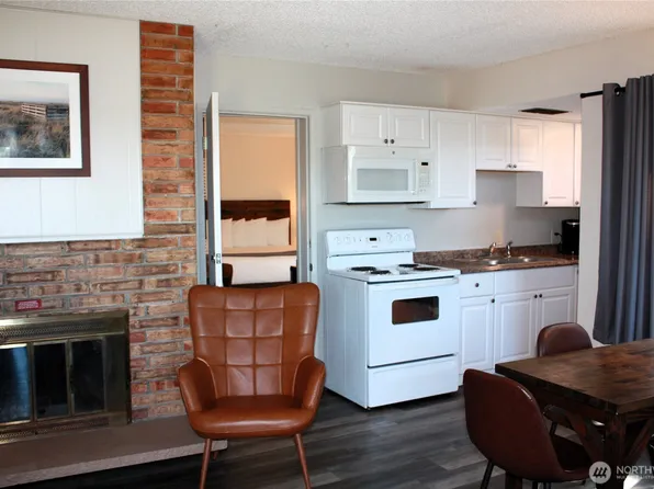 710 S Hancock Avenue #102&3, Westport, WA 98595