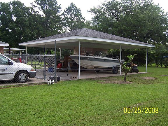 32'x32' Carport w/workshop