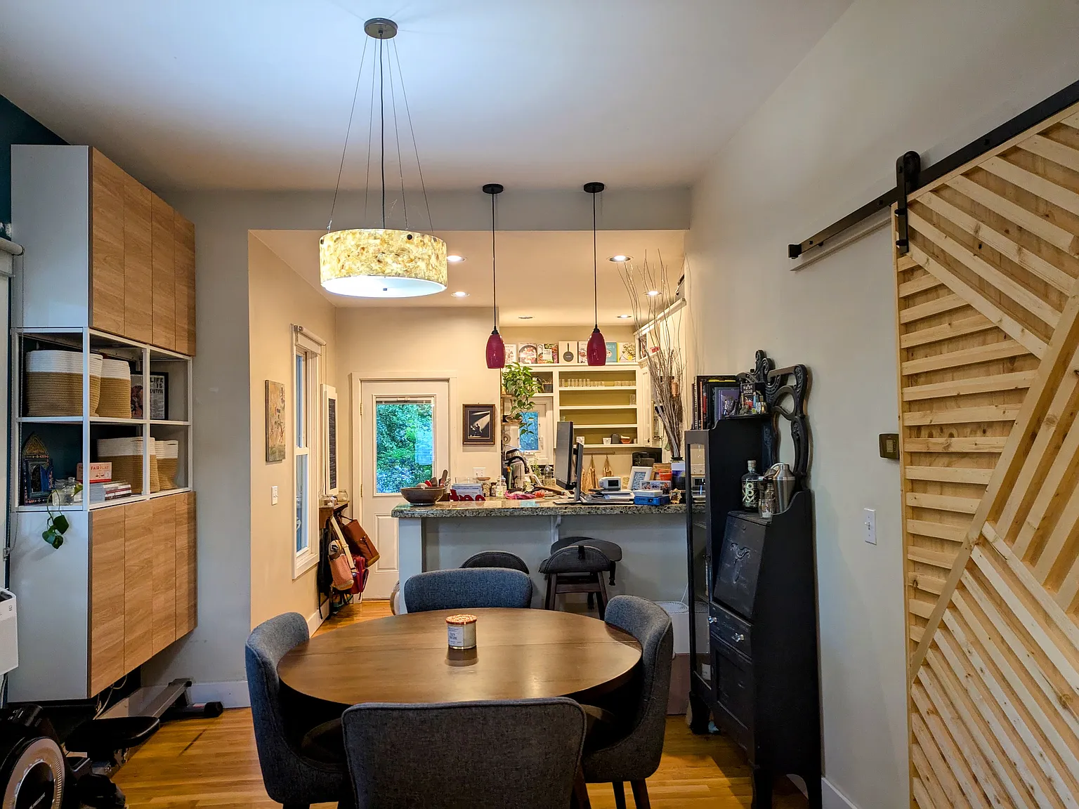 1 bed, 680 sqft, $2,075 — Photo 1