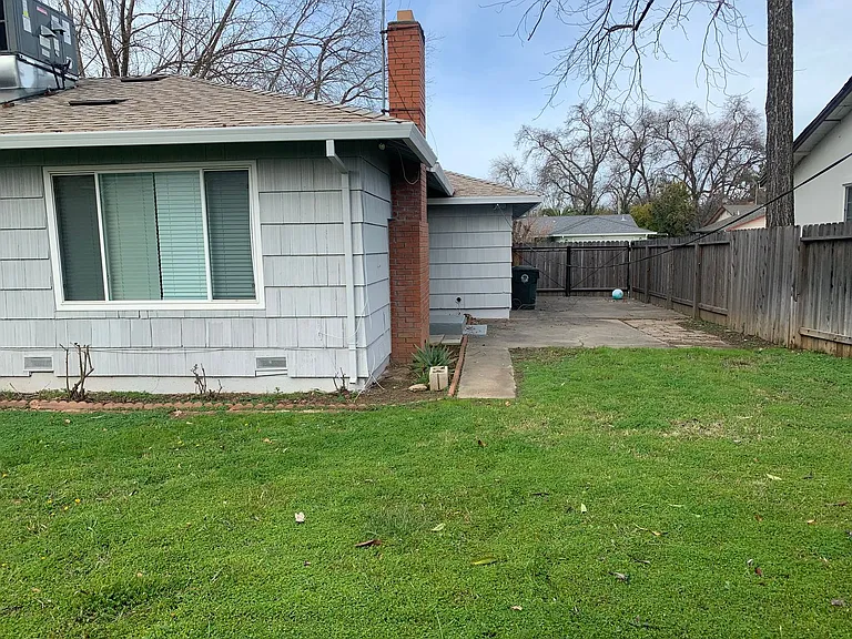 10528 Dolecetto Dr — Photo 46