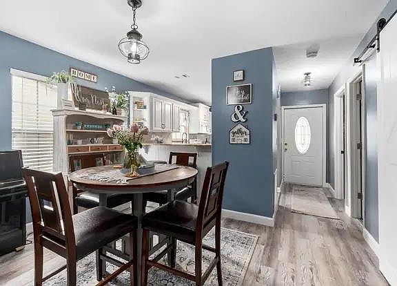 4th image of 1486 SE Larkwood Cir