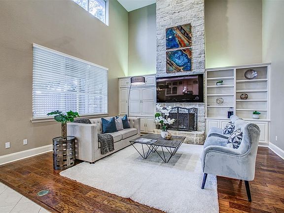 5th image of 200 Long Canyon Ct