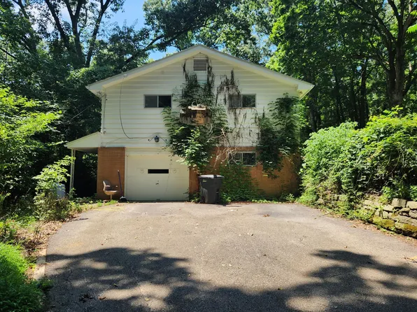 630 Cedar Run Rd, Newark, OH 43055