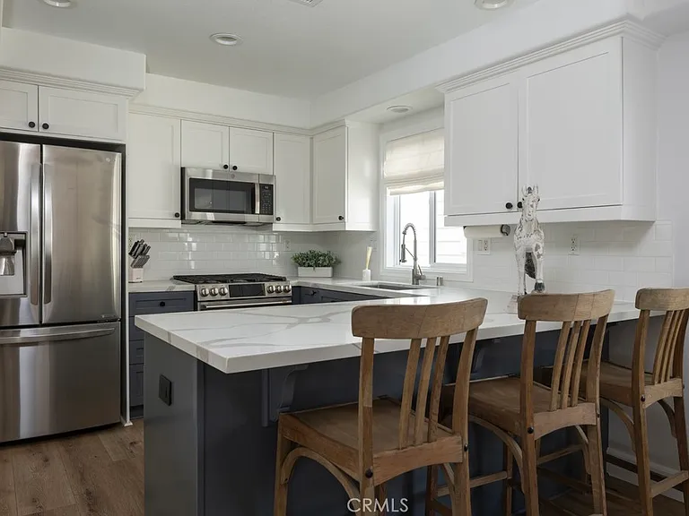 618 Iris Ave #B — Photo 4