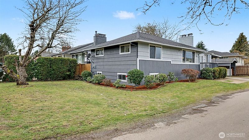 4th image of 7301 32nd Avenue S