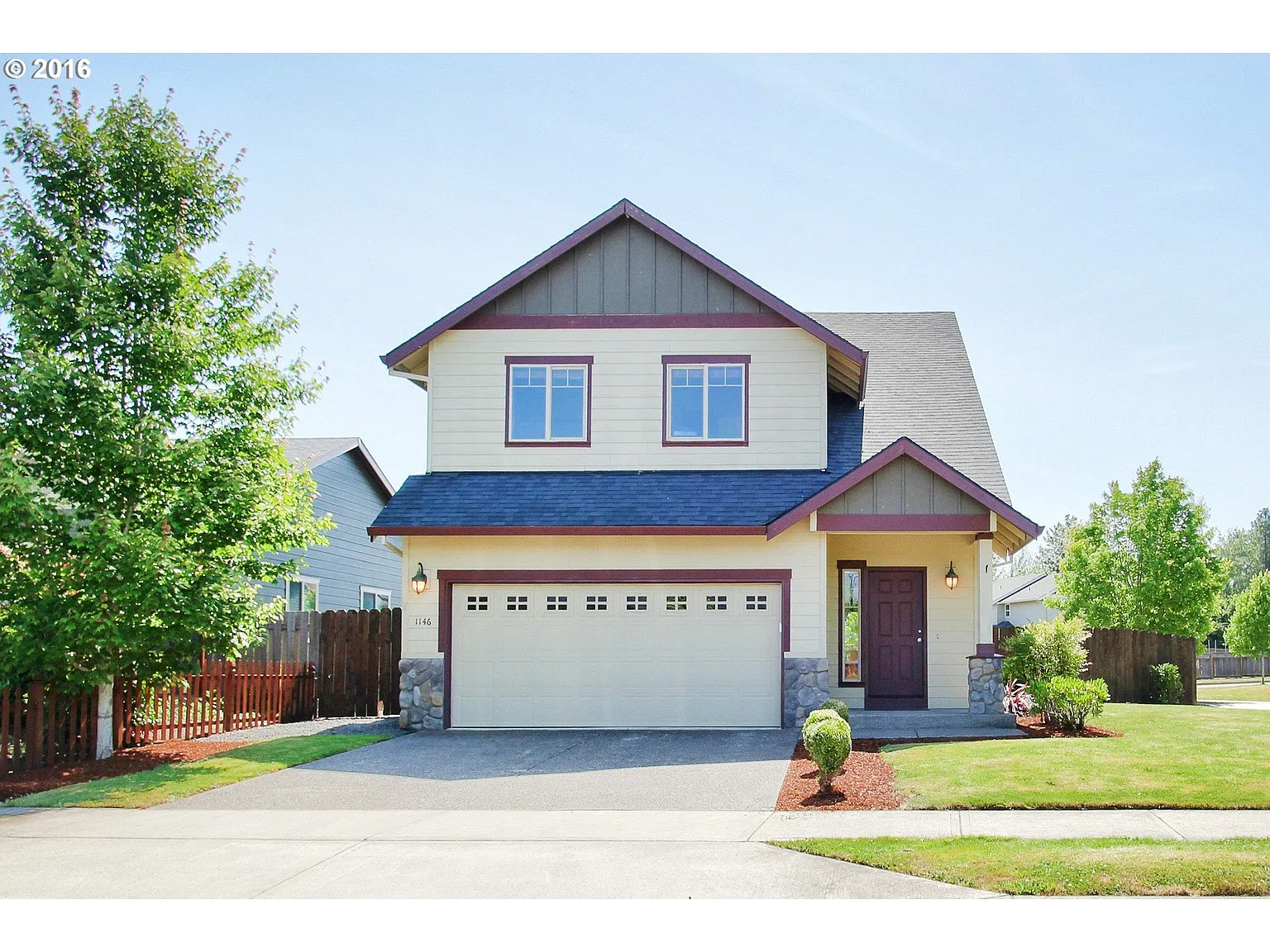 1146 SE Millwright Ave photo 1