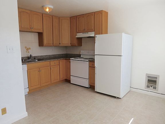 4th image of 261 27th Ave #3