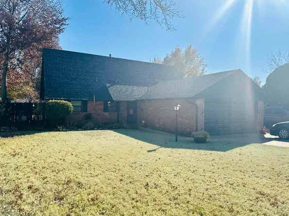 1219 Bradbary Ln, Ponca City, OK 74601