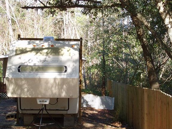 4th image of 348 Buena Vista Dr