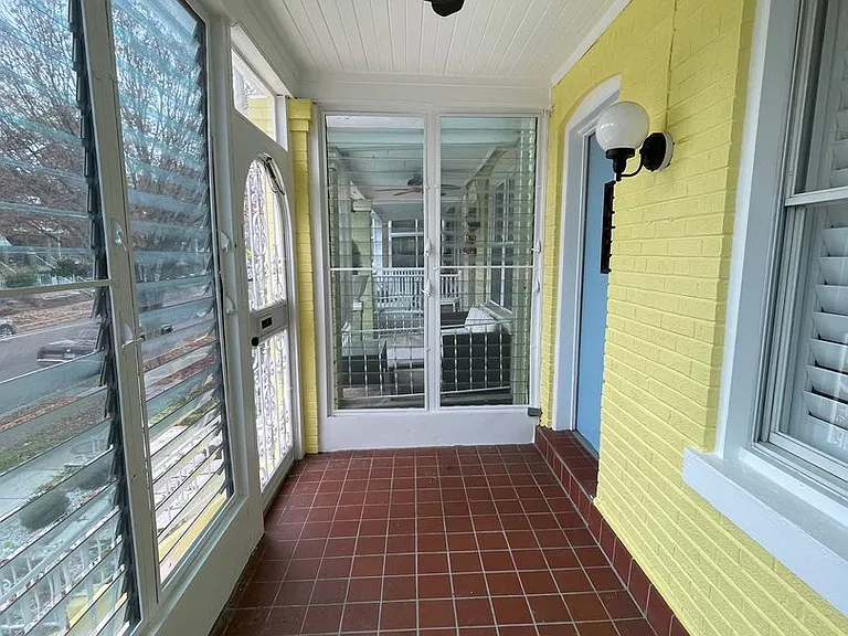 539 24th St NE — Photo 9