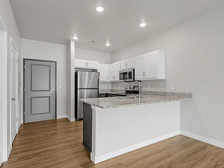 255 Robins Rd — Photo 15