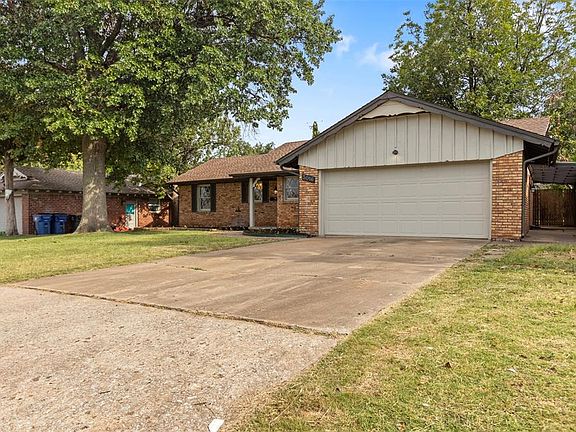 2nd image of 3016 Lakeside Dr