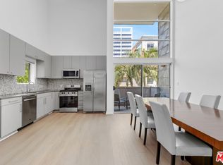 7062 Hawthorn Ave APT 101, Los Angeles, CA 90028
