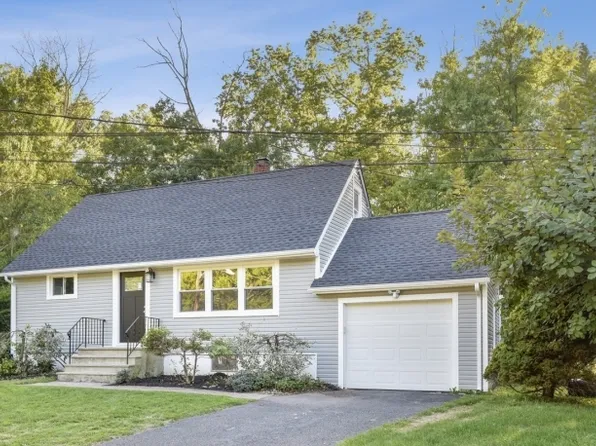27 Edward Ct, New Providence Boro, NJ 07974