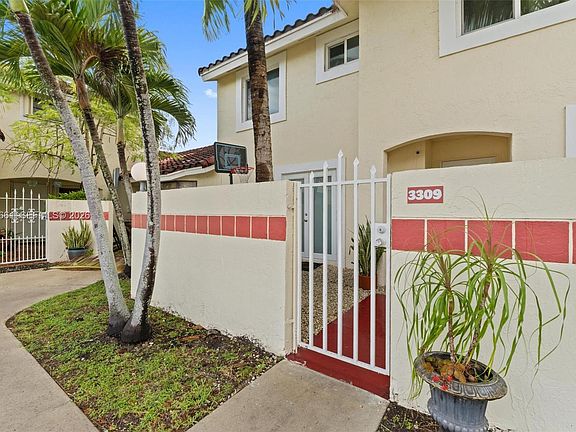 3rd image of 3309 San Remo Cir