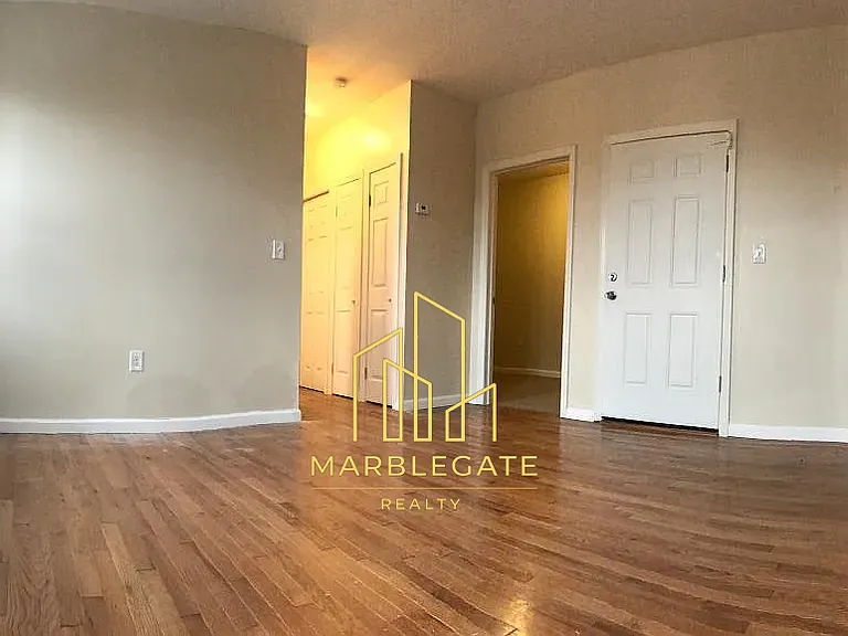28 Sherman Ave #11 — Photo 9