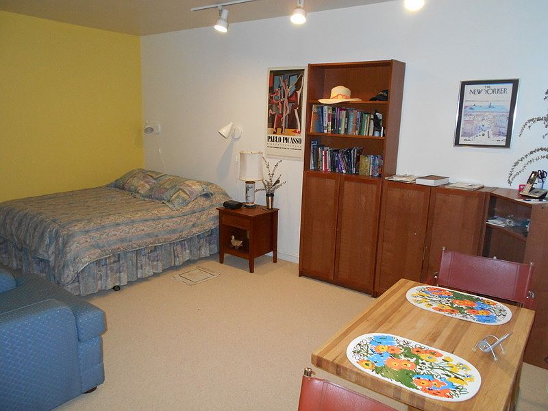 2nd image of 20 W 72nd St #1104