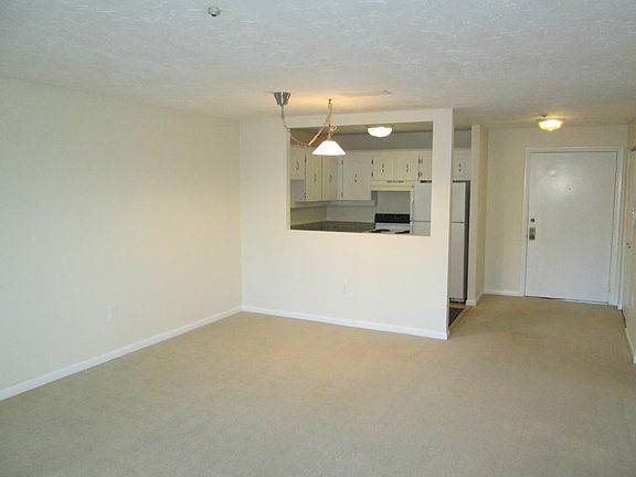 2nd image of 58 South St Unit 207