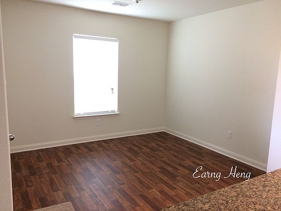 Dining and Breakfast Nook