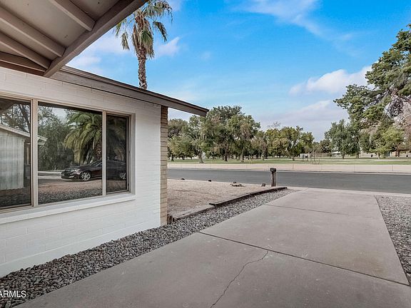 5th image of 3809 W POINSETTIA Drive