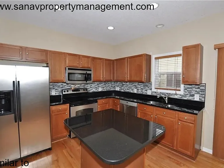 9160 Greenspire Dr #108 — Photo 4