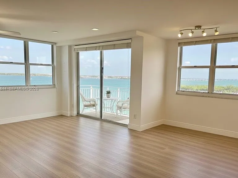 770 Claughton Island Dr #1216 — Photo 5