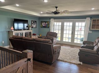 21510 Keyesport Rd, Keyesport, IL 62253