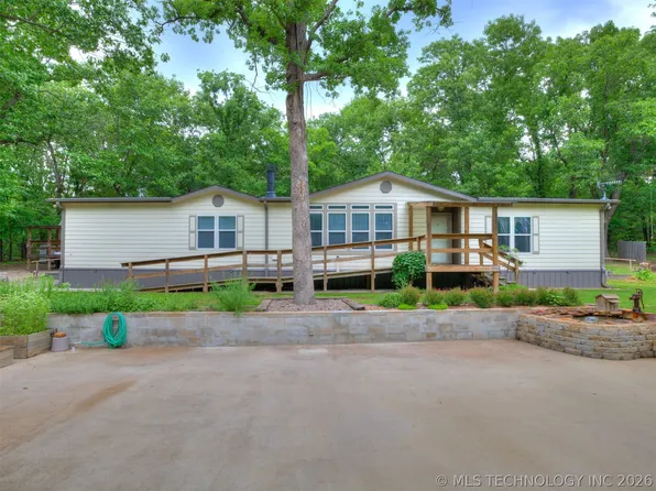 94 W Highland Dr, Sand Springs, OK 74063