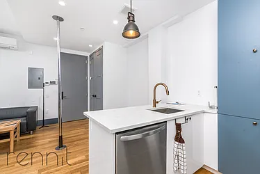 Rented by Rennit Inc.