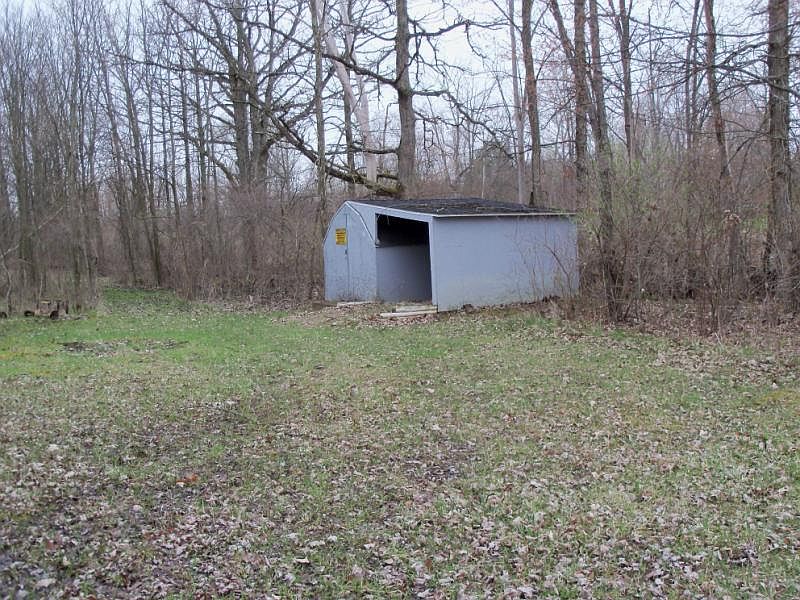 2nd image of Lee Hill Rd