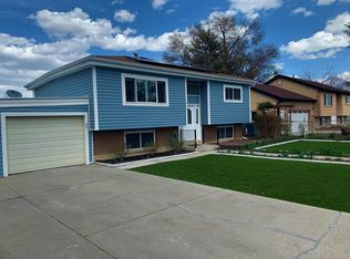 519 E Sego Lily Dr, Sandy, UT 84070