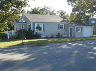 4 Bridge Ave, Manistee, MI 49660