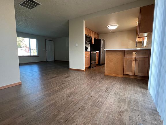 5th image of 3521 79th Ave W #3521