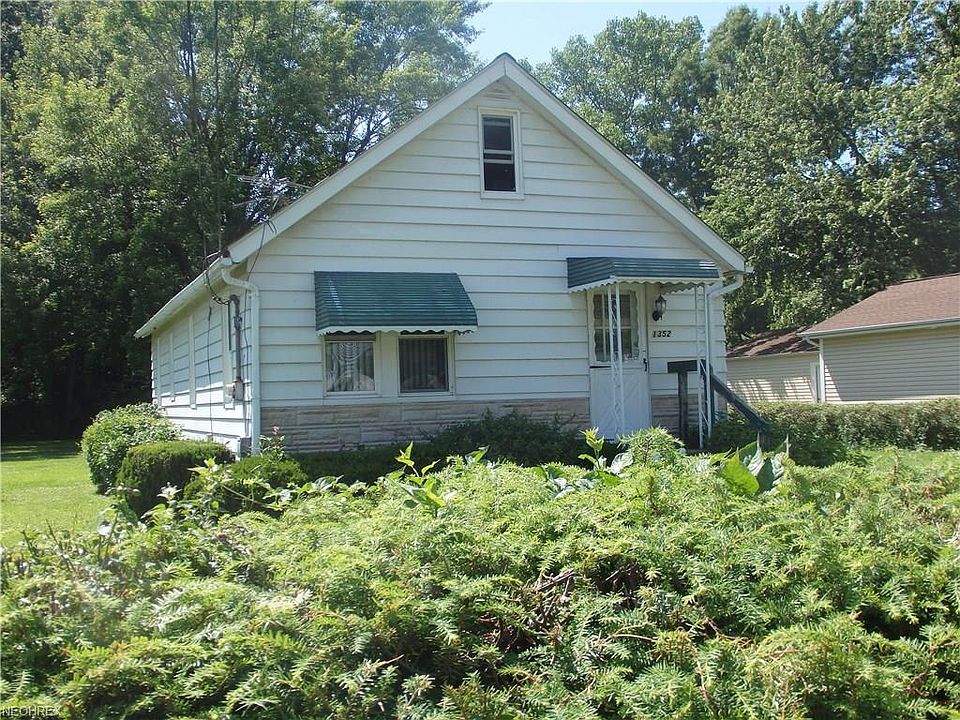 1st image of 1352 E 340th St