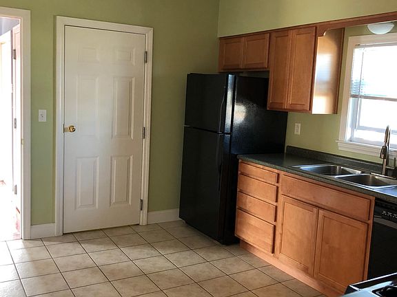 4th image of 10 Gurney St Floor 2