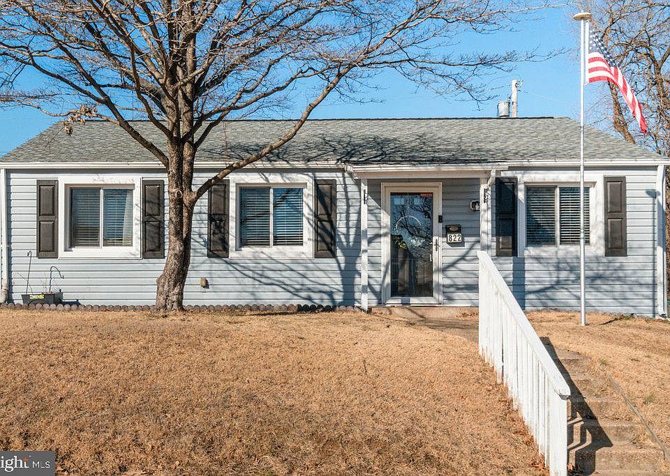 1st image of 822 Dale Rd