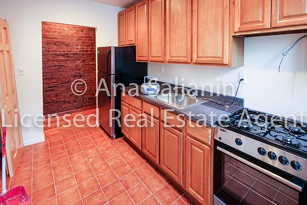 Rented by Citi Zone Realty | media 21