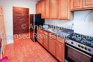 Rented by Citi Zone Realty