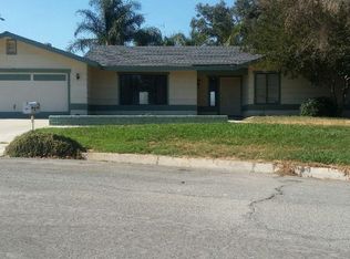 19314 Cricket Ct, Bloomington, CA 92316