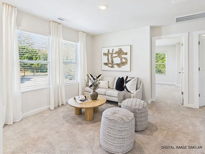 311 E Kings Dr #4 — Photo 9